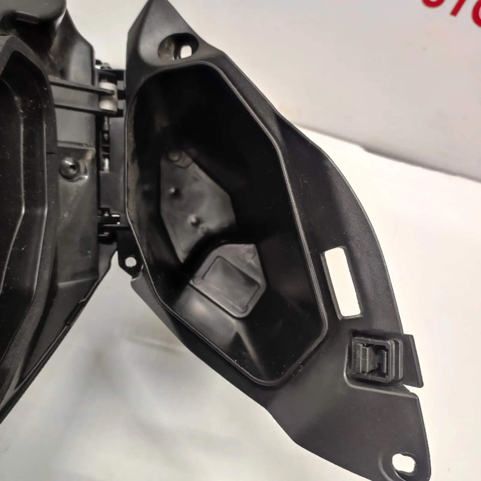 Vani porta oggetti Dx e Sx X-Max 300 / 125 (dal 2021 al 2022) - immagine 5