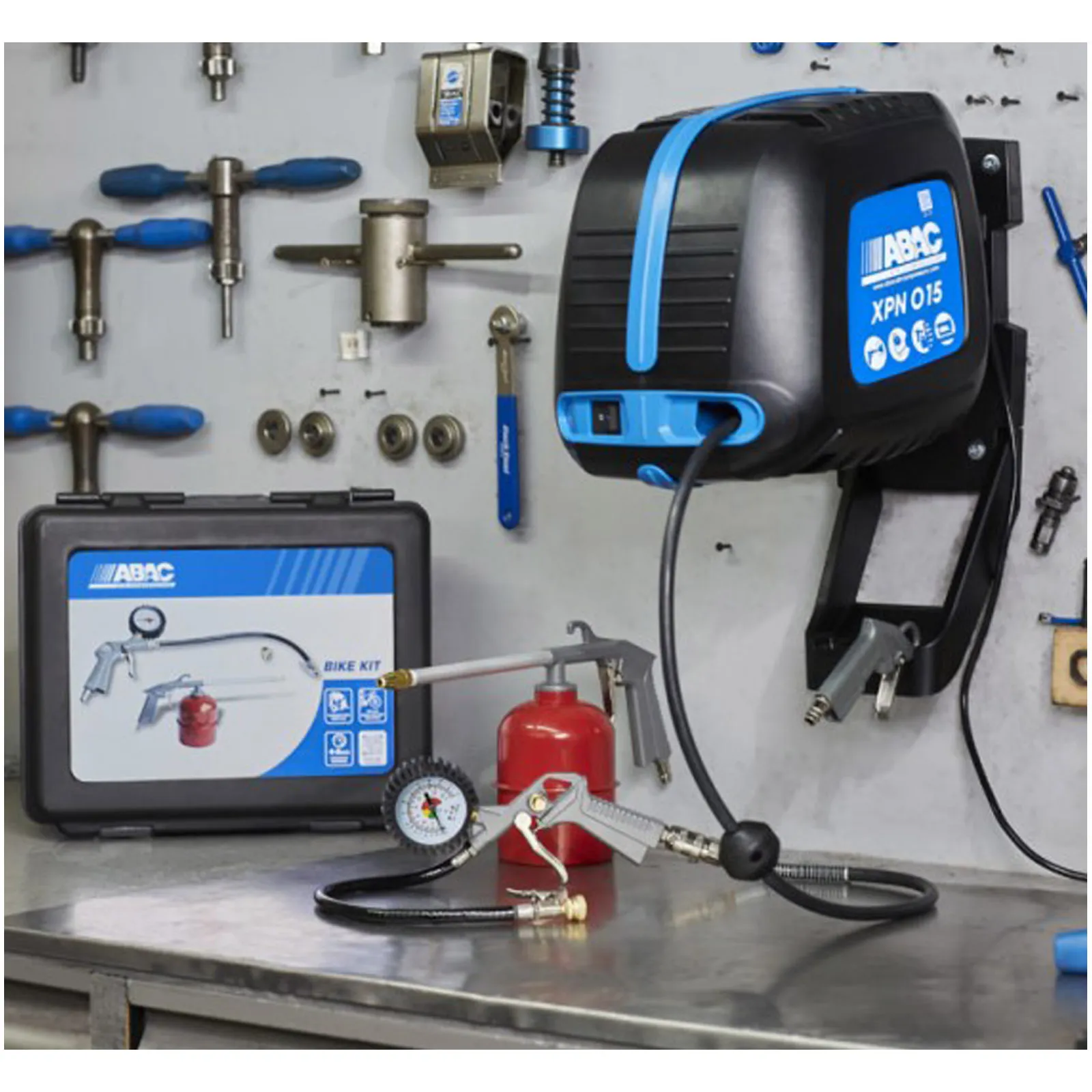 Compressore Aria a Muro Silenziato ABAC con Avvolgitubo da 10 metri Monofase 8 BAR Portata 160 litri/minuto modello XPN O15 - immagine 8