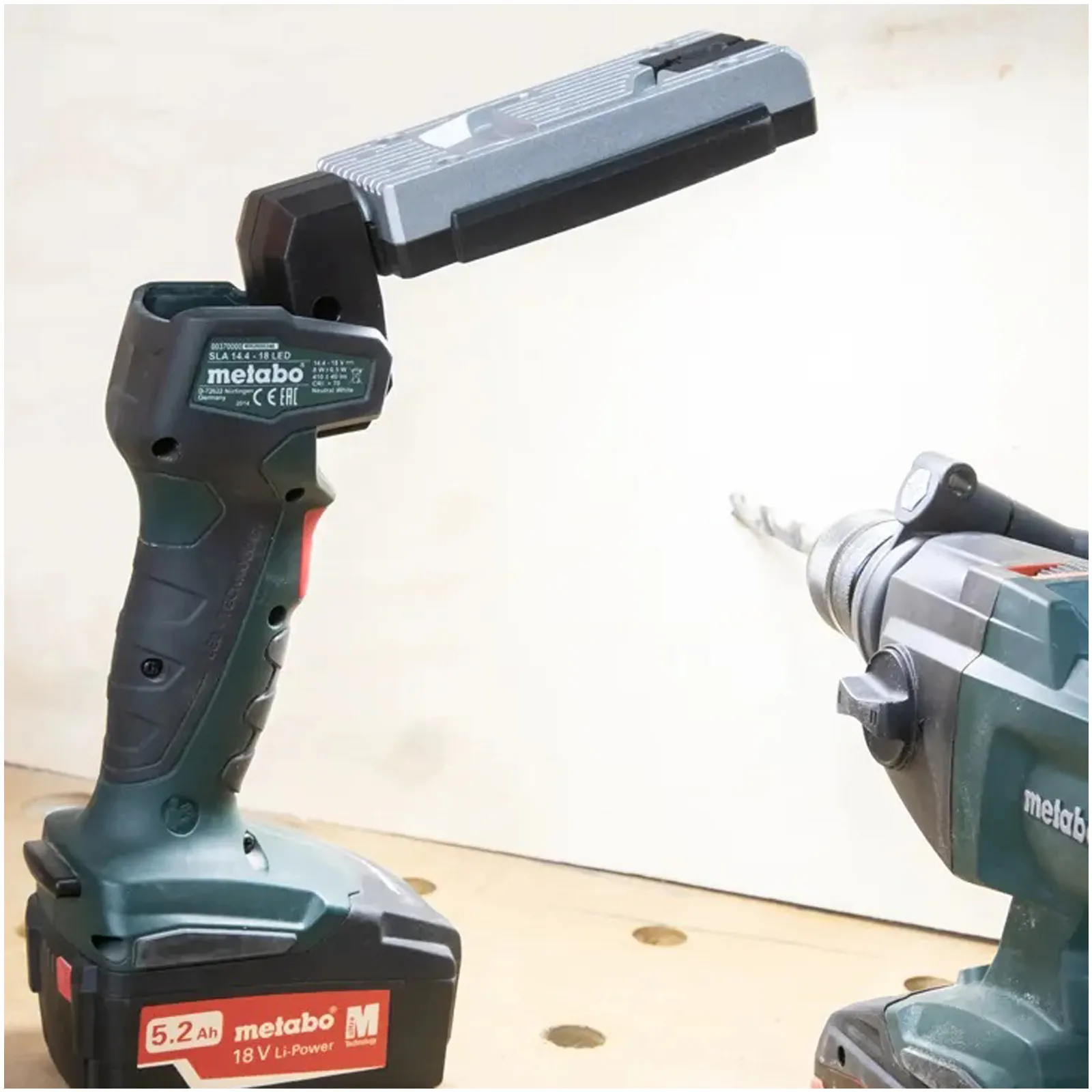 Lampada LED 440lm a Batteria 14.4V 18V METABO Torcia Orientabile SLA 14.4-18 LED - immagine 8