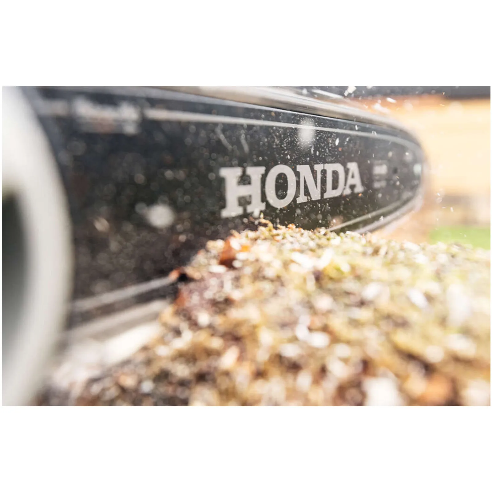 Motosega Cordless a Batteria 36V HONDA Motore Brushless Diametro Taglio Massimo 31cm Lunghezza Barra 35cm modello HHC 36 BXB - immagine 7