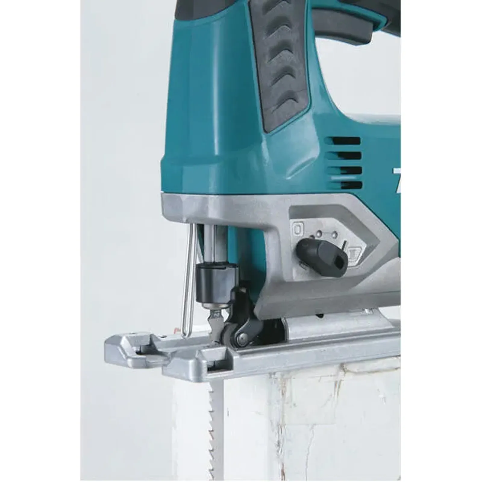 Seghetto Alternativo 650W Legno MAKITA Corsa Lama 23 mm Tagli 45° Dx-Sx Orbita Regolabile JV0600J - immagine 4