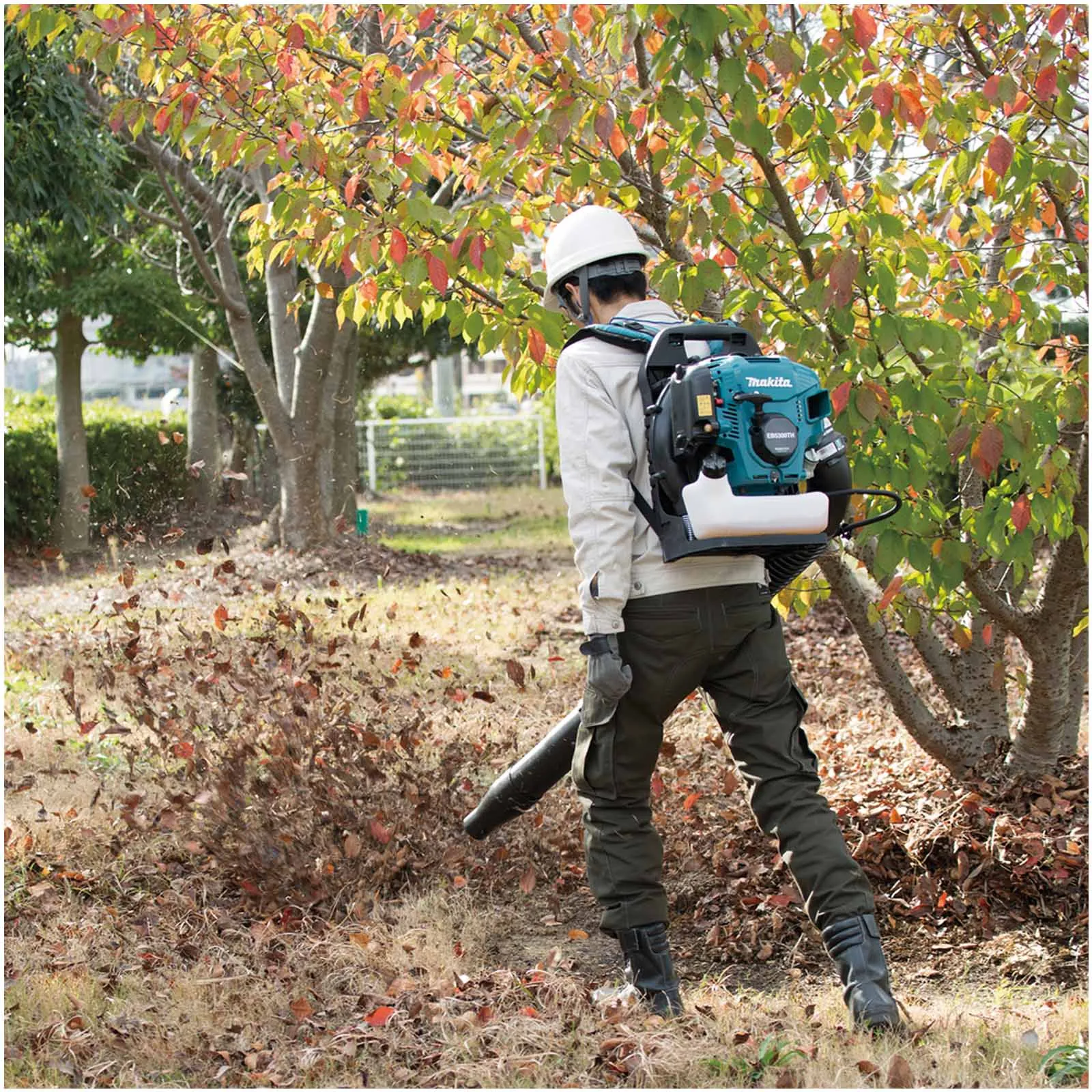 Soffiatore Spalleggiato a Benzina MAKITA a Zaino con Motore 4 Tempi 52,5cc Potenza 1,8kW Alta Portata EB5300TH - immagine 7