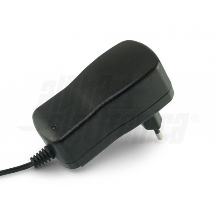 Alimentatore Switching 24W 9/12/13,5/15/18/20/24 Vdc 1A – 6 connettori