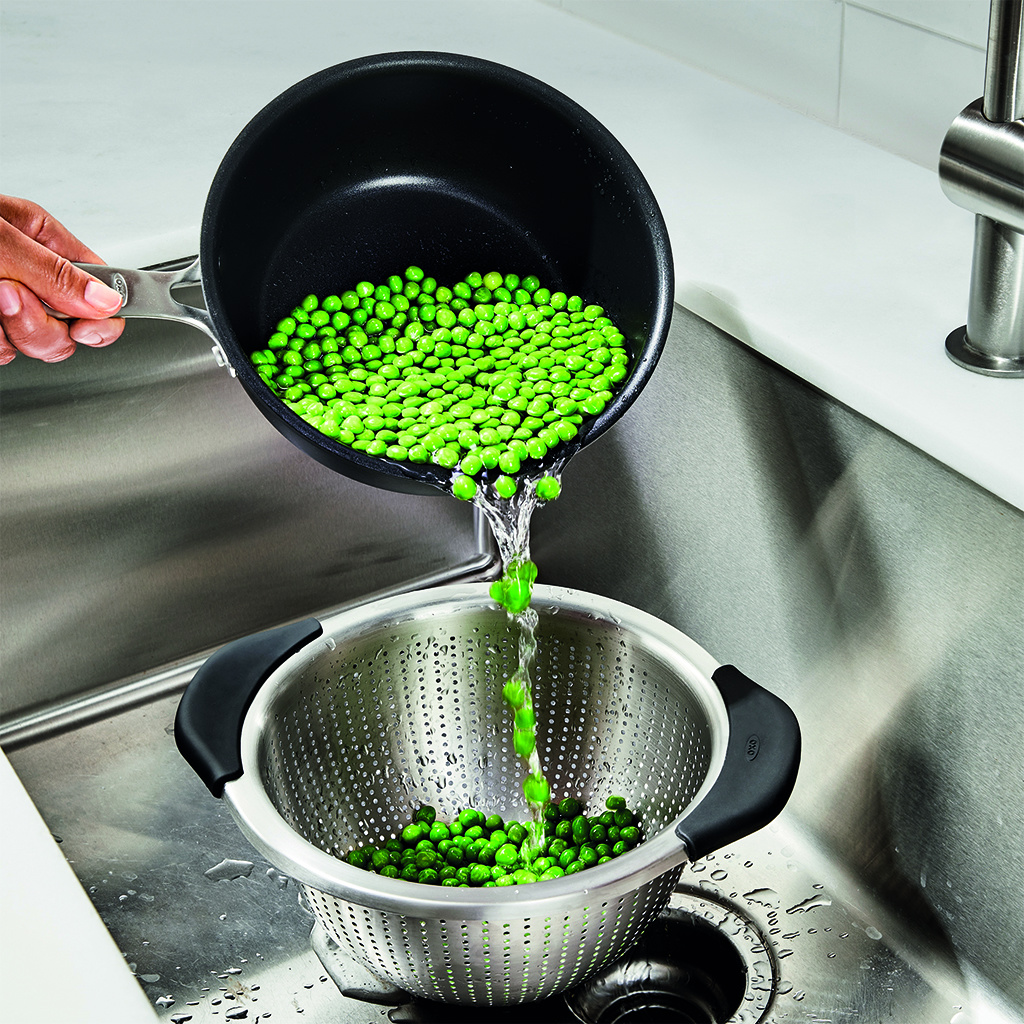 Scolapasta Inox 21 cm Good Grips - immagine 2