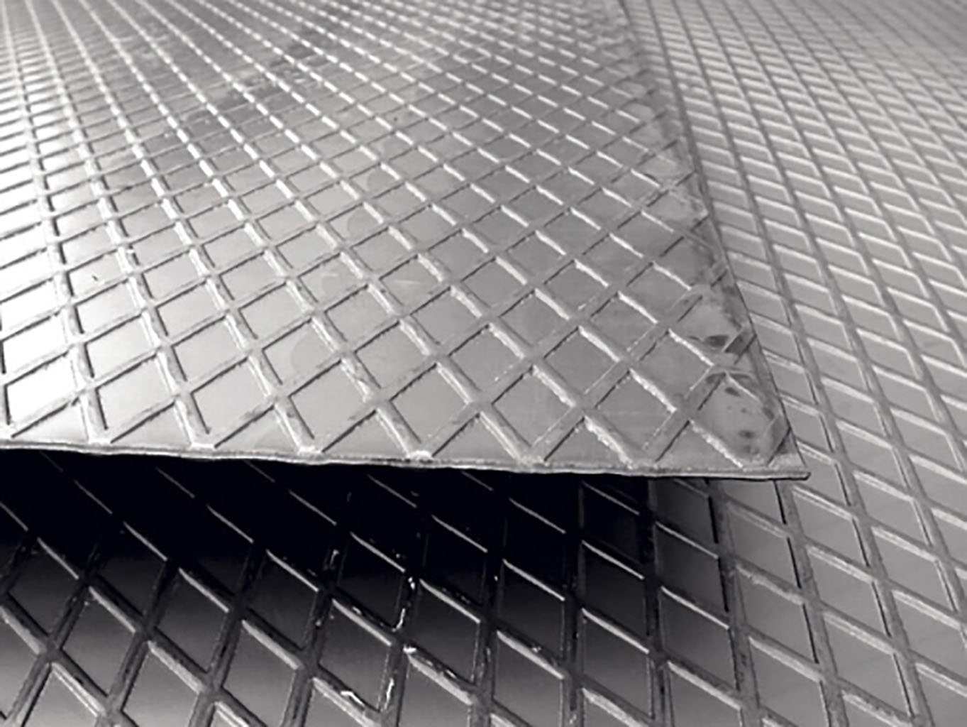 Lamiera striata nera, in ferro in S235JR 3x1250x2500 mm - immagine 2