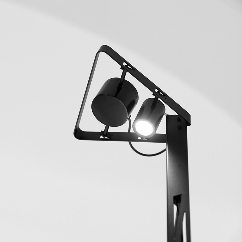 Lampada da terra piantana LED Fireman – Karman - immagine 6